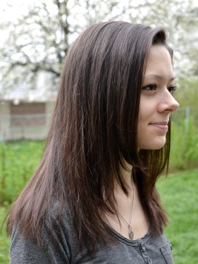natürlich schöne haare - kamm & schere